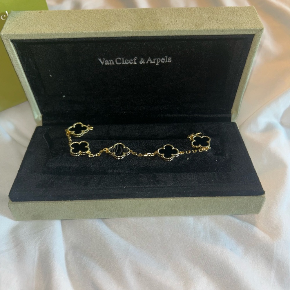 Van Cleef & Arpels Gold Star Bracelet